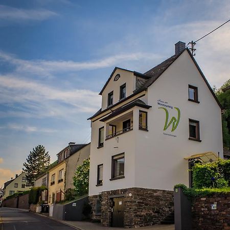Ferienwohnungen Haus Am Wuerzlaysteig Lehmen Bagian luar foto